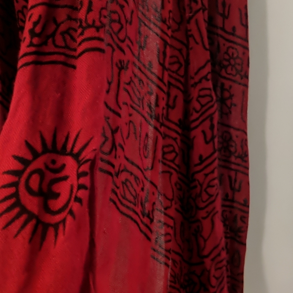 Scarf - Picture 2 of 3